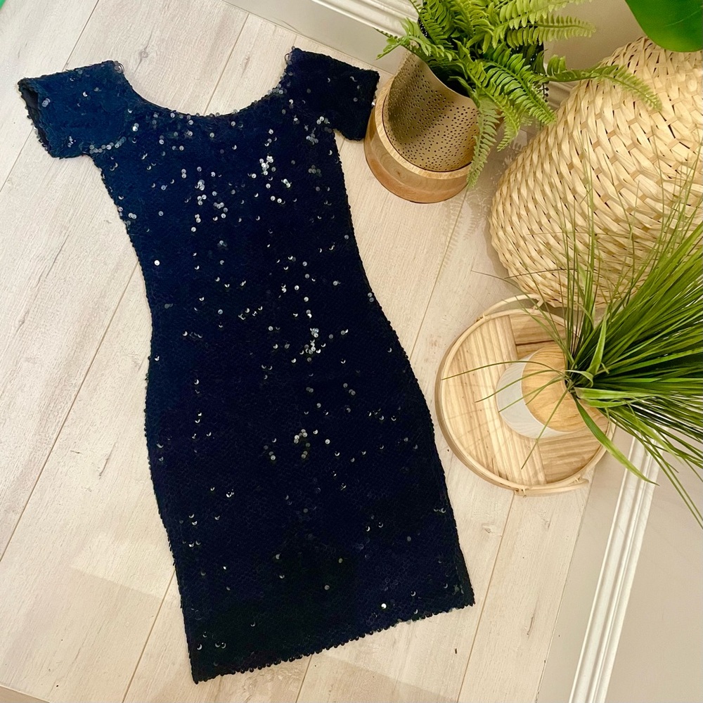 Dress the Population Velvet sequin Larissa mini dress
